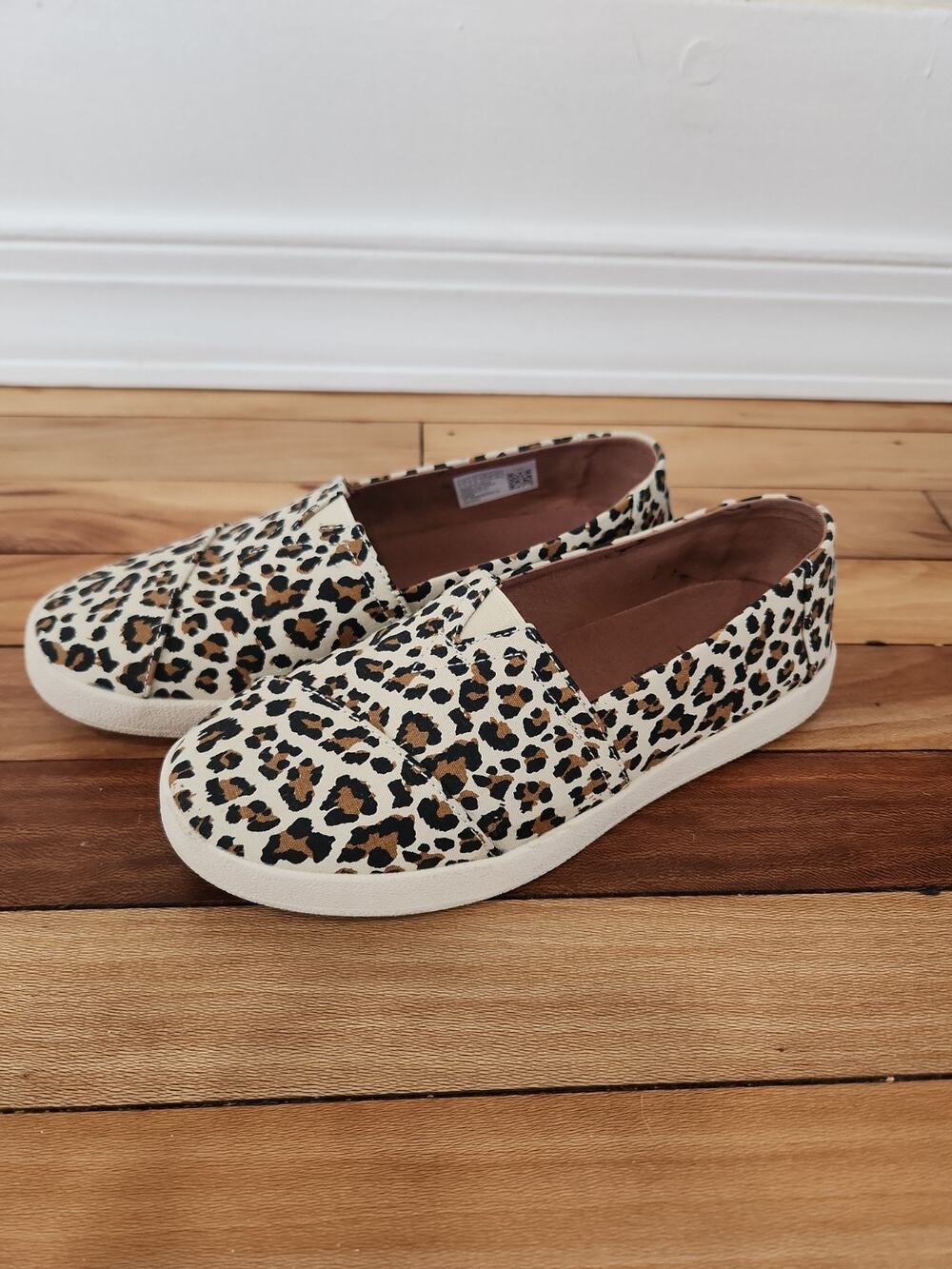 TOMS Alpargata Womens 7 Cheetah Print Slip On Flats Canvas Comfort Leopard